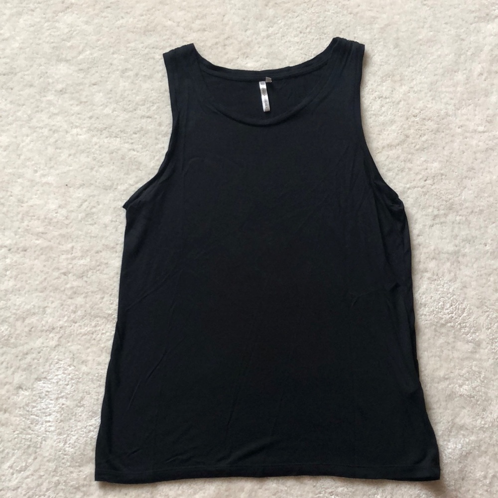 Black Tank